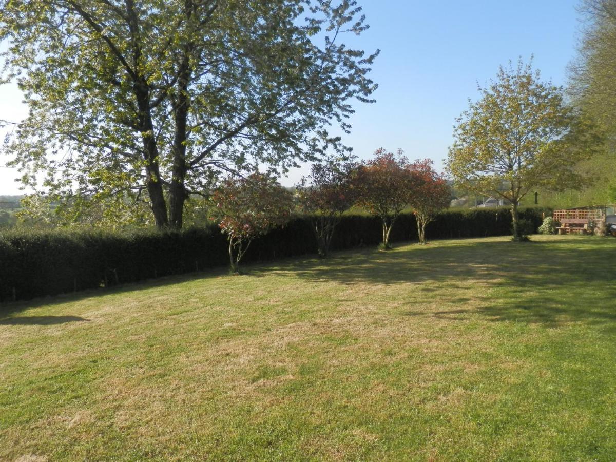 La Petite Cretouffiere - Naturiste Accommodation - Adult Only Colombiers-du-Plessis Dış mekan fotoğraf