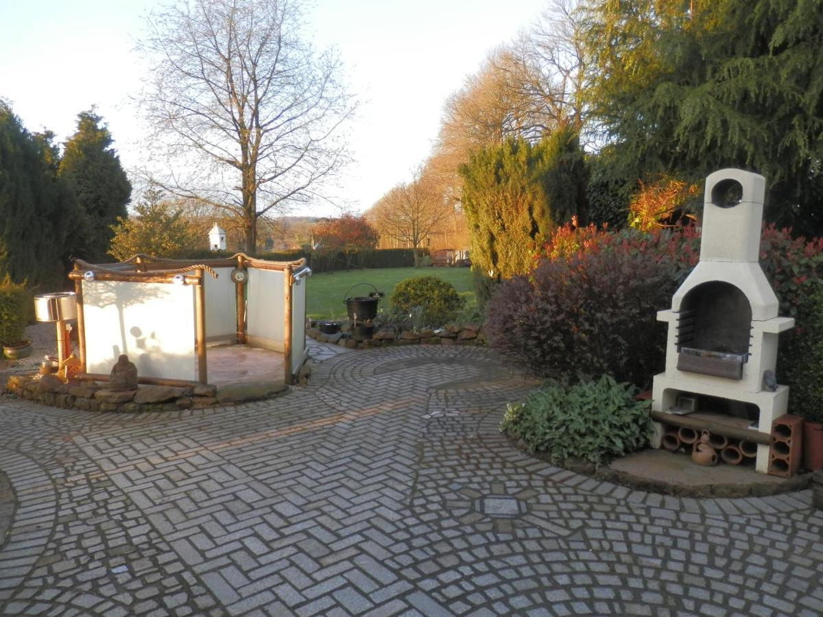 La Petite Cretouffiere - Naturiste Accommodation - Adult Only Colombiers-du-Plessis Dış mekan fotoğraf