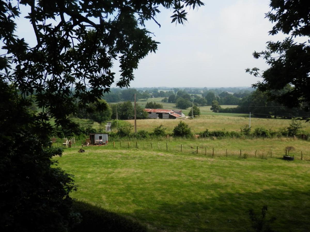 La Petite Cretouffiere - Naturiste Accommodation - Adult Only Colombiers-du-Plessis Dış mekan fotoğraf